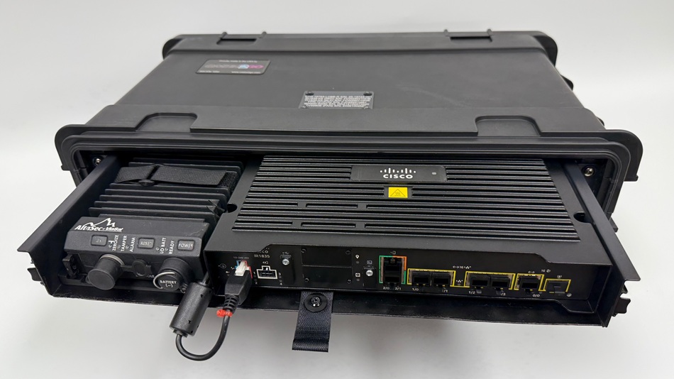 Cases2Go SATCOM Baseband System with Pull-Out Tray for KG250 access