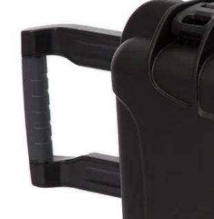 Extended retractable handle on a NANUK rolling case