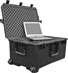 Shipping Case for (6) Laptops 
